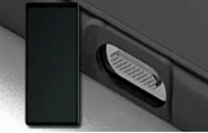真实世界的索尼 Xperia 1 IV 图像证实了谷歌助手按钮的移除并暗示了银色选项