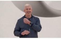 Rick Osterloh 佩戴即将推出的 Pixel Watch