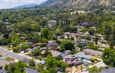 南加州住房市场因销售缓慢和价格下跌而降温